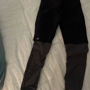 Alo gray and black goddess leggings